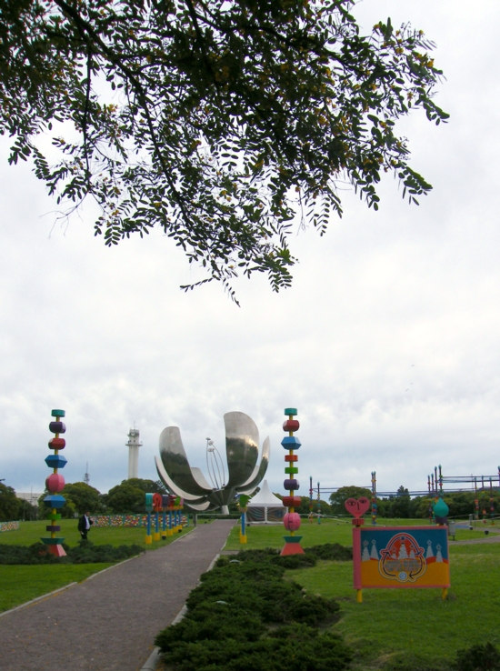 mechanical flower Buenos Aires - symbol of international nature conservation to keep Earth beautiful