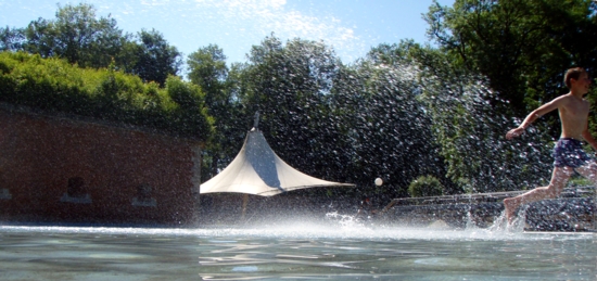 Wasser Kanonen im Glacis Wasserpark